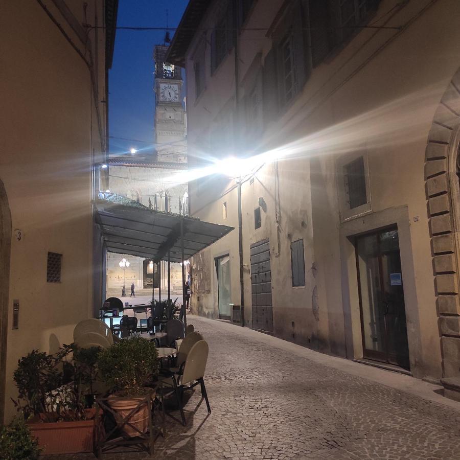 شقة La Casa Nella Piazzetta تْشيتّا دي كاستيلّو المظهر الخارجي الصورة