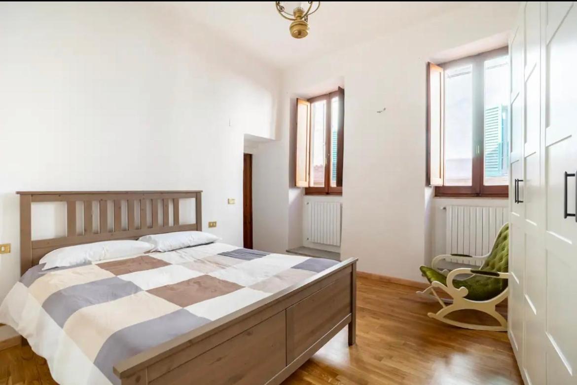 شقة La Casa Nella Piazzetta تْشيتّا دي كاستيلّو المظهر الخارجي الصورة